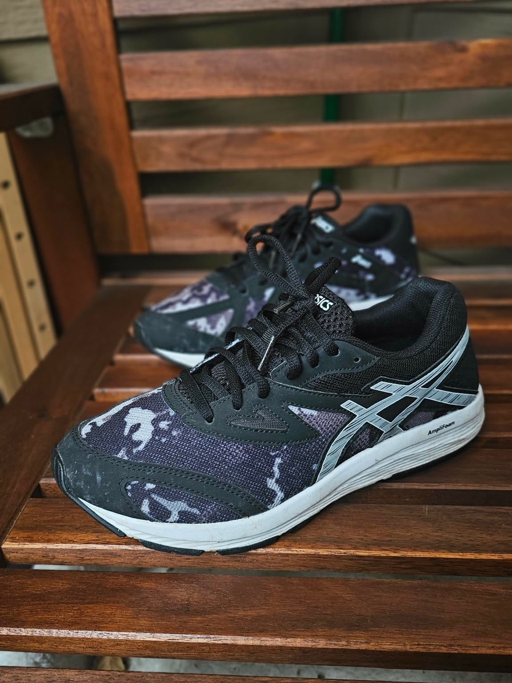 Asics Women’s Size 6